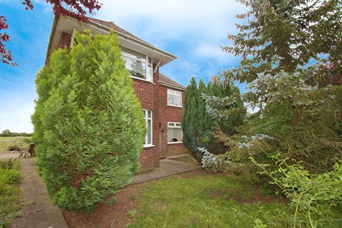 3 Bedroom Detached House For Sale In South Fen, West Pinchbeck, Spalding, PE11
