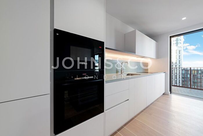 Studio To Rent In Singer Apartments, Peninsula Gardens, London, SE10