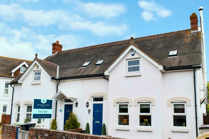 3 Bedroom Semi-Detached House To Rent In Salisbury Road, Burton, Christchurch, BH23