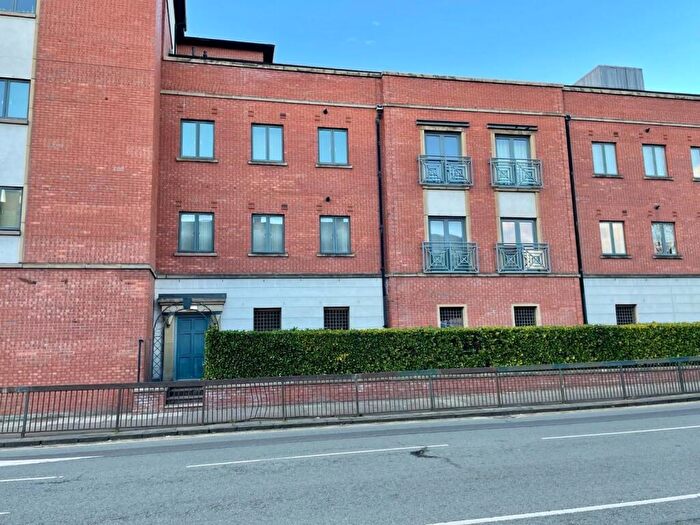 2 Bedroom Apartment For Sale In The Square, Seller Street, Chester, CH1