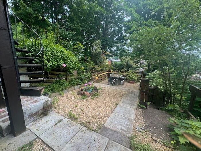 3 Bedroom Maisonette To Rent In Dover Place, Clifton, Bristol, BS8