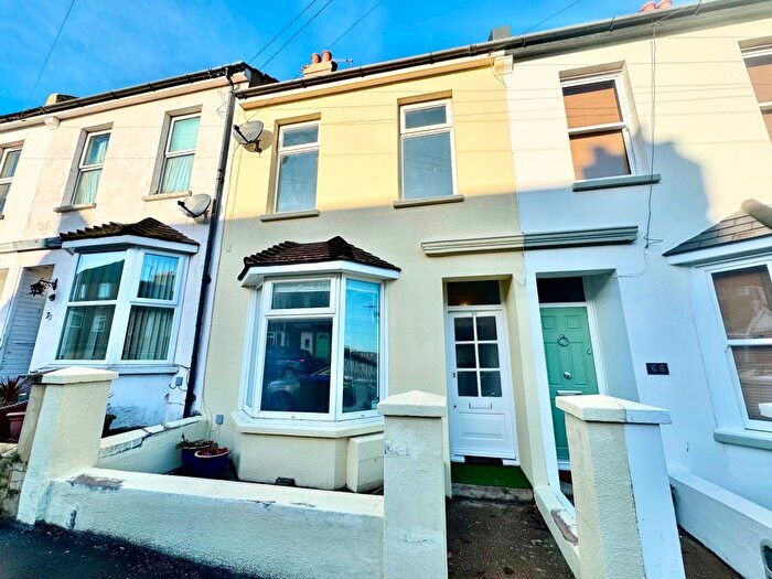 3 Bedroom Terraced House For Sale In Evelyn Avenue, Newhaven, BN9