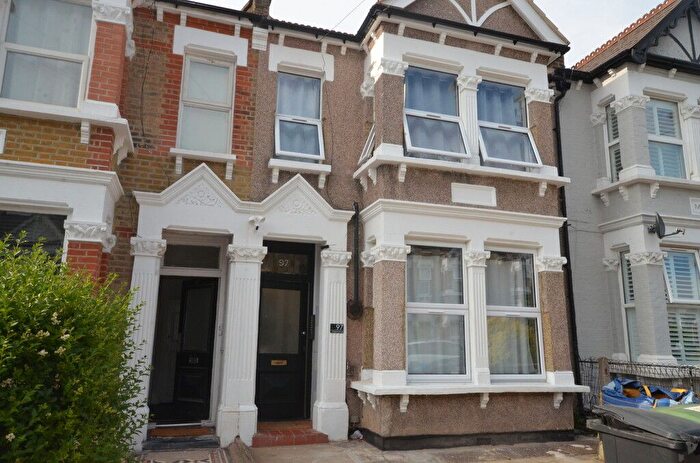 1 Bedroom Flat To Rent In Ringstead Road, London, SE6