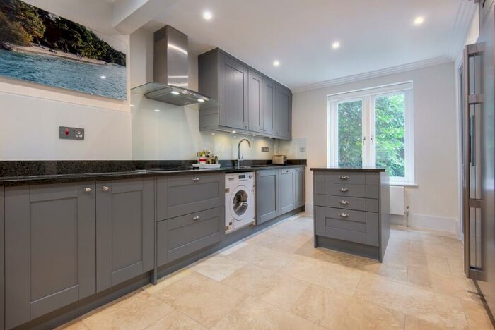 4 Bedroom House To Rent In Kingston Hill Place Kingston Upon Thames, KT2