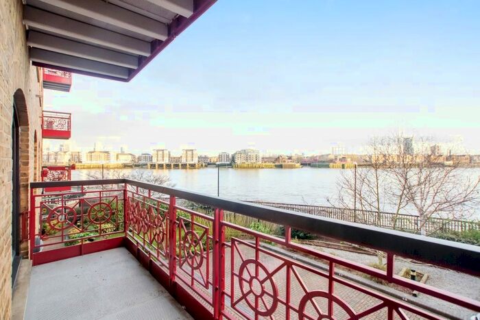 2 Bedroom Flat To Rent In Wapping Wall, London, E1W