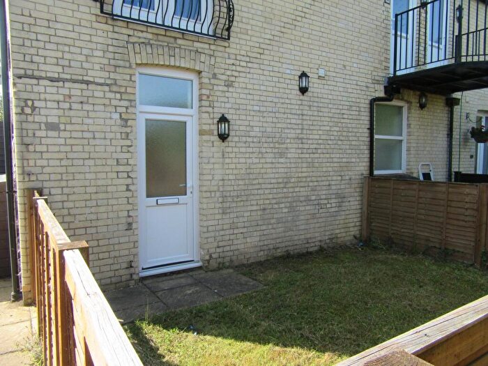 1 Bedroom Maisonette To Rent In High Street, Arlesey, SG15