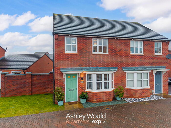 3 Bedroom Semi Detached House For Sale In Farley Crescent, Ibstock, LE67