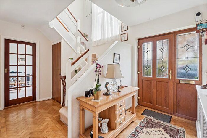 3 Bedroom Detached House For Sale In Common Road, Great Kingshill, HP15