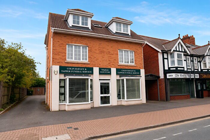2 Bedroom Flat To Rent In Lymington Road, Christchurch, BH23
