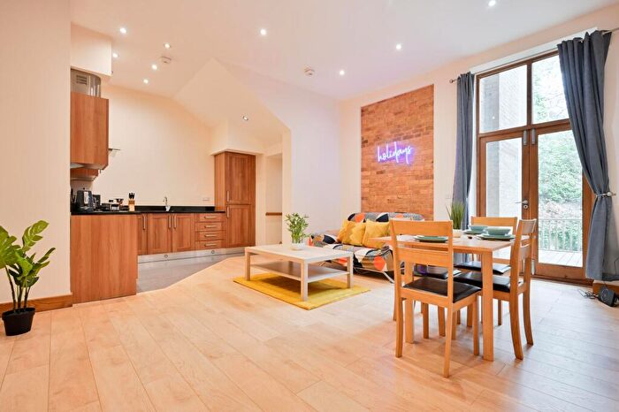 1 Bedroom Flat To Rent In Old Christchurch Road, Bournemouth, BH1