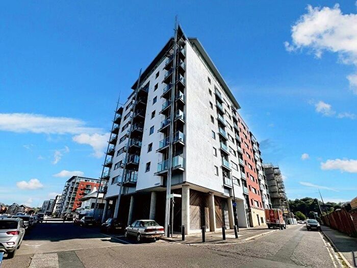 2 Bedroom Flat To Rent In Patteson Road, Ipswich, IP3