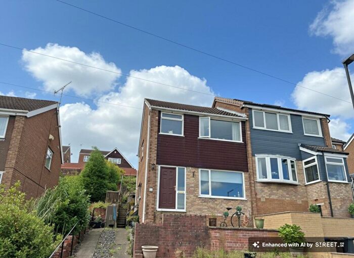 3 Bedroom Semi-Detached House For Sale In Smithy Moor Avenue, Stocksbridge, S36