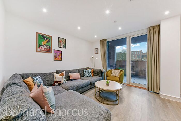 2 Bedroom Maisonette To Rent In Corbet Gardens, London, W3