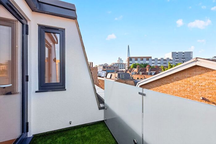 1 Bedroom Flat To Rent In Griggs Place, London, SE1
