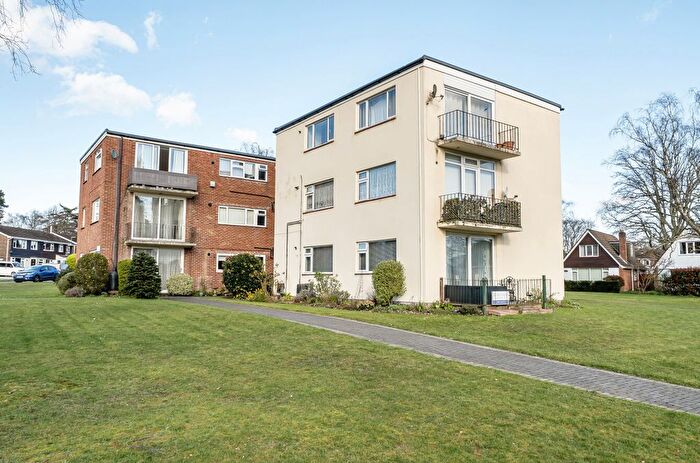 2 Bedroom Flat For Sale In Sycamore Avenue, Chandler's Ford, Eastleigh, Hampshire, SO53