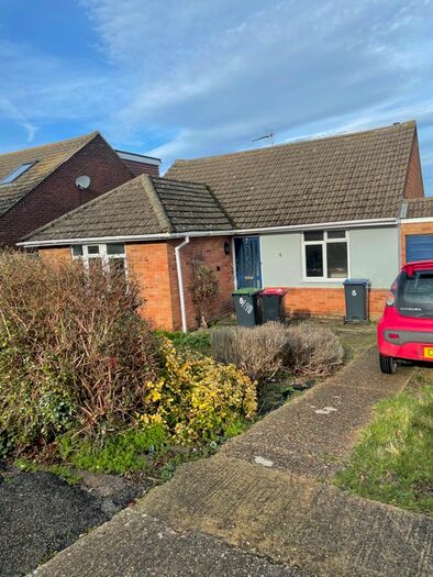 2 Bedroom Bungalow To Rent In Martindown Road, Seasalter, Whitstable, CT5