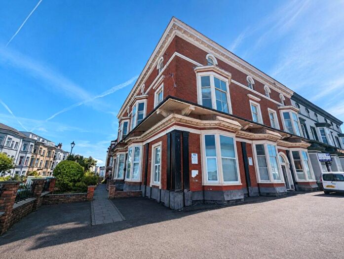 1 Bedroom Apartment For Sale In Promenade, Southport, Merseyside, PR9