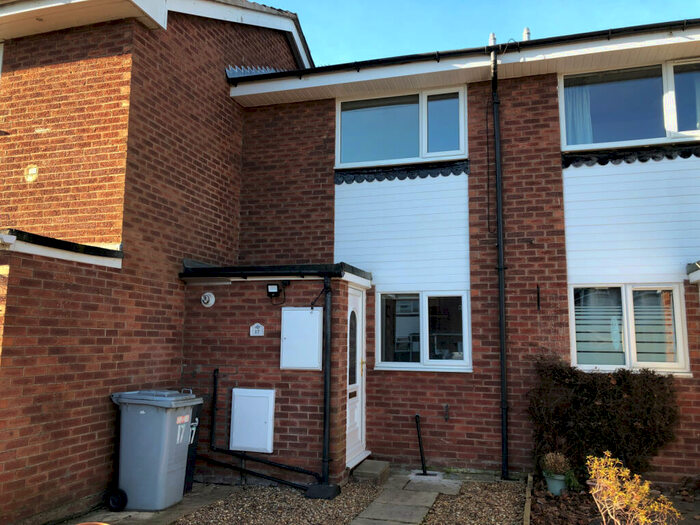2 Bedroom Semi-Detached House To Rent In Crewe, CW1