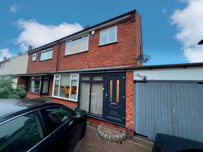 3 Bedroom Semi-Detached House To Rent In High Street, High Street, Solihull, B90