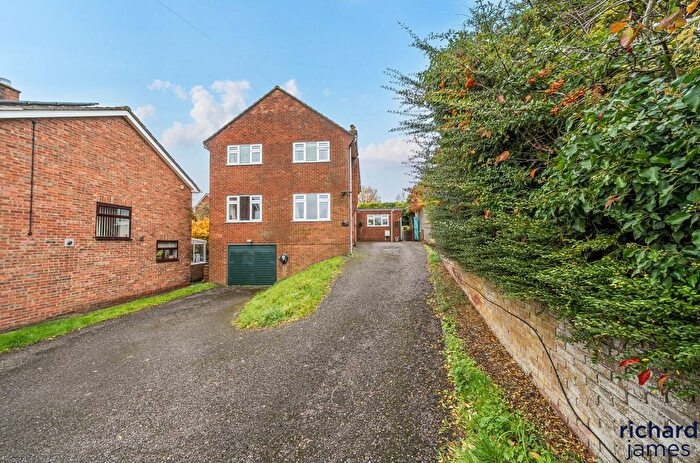 5 Bedroom Detached House For Sale In Purton Road, Swindon, Swindon, SN2