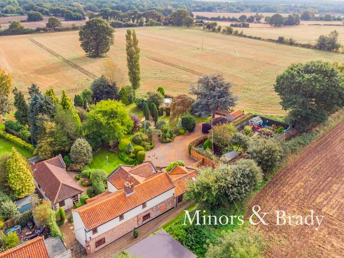 4 Bedroom Cottage For Sale In The Hill, Swanton Abbott, Norwich NR10