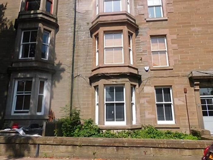 2 Bedroom Flat To Rent In Seafield Road, Dundee, DD1