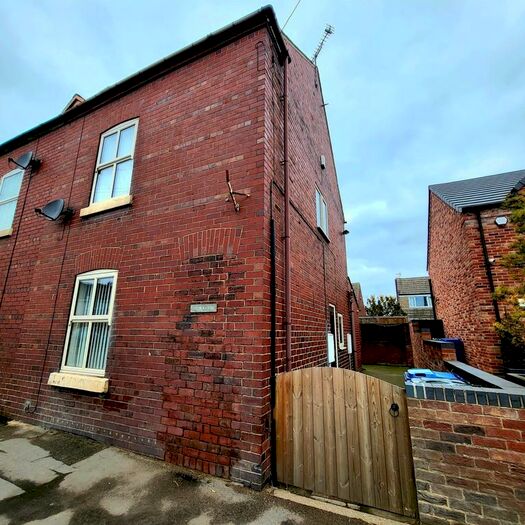 2 Bedroom Terraced House To Rent In Main Street, Hatfield Woodhouse, DN7