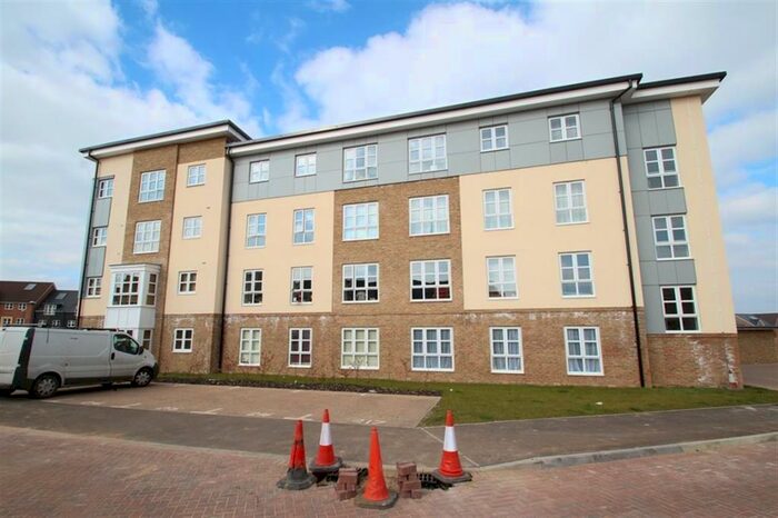 2 Bedroom Flat To Rent In Gwendoline Buck Drive, Aylesbury, HP21