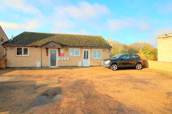 2 Bedroom Flat To Rent In Bures Road, Great Cornard, Sudbury, CO10