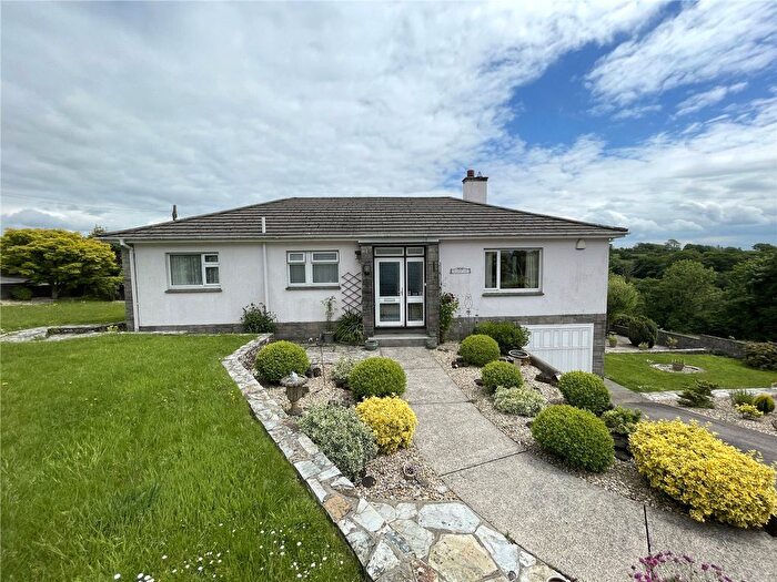3 Bedroom Semi Detached Bungalow For Sale In Kingswood Meadow, Holsworthy, EX22