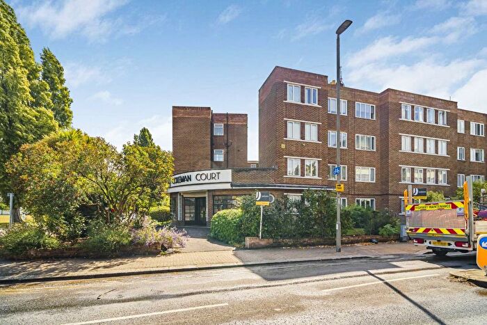 1 Bedroom Flat To Rent In Kimber Road, Earlsfield, SW18