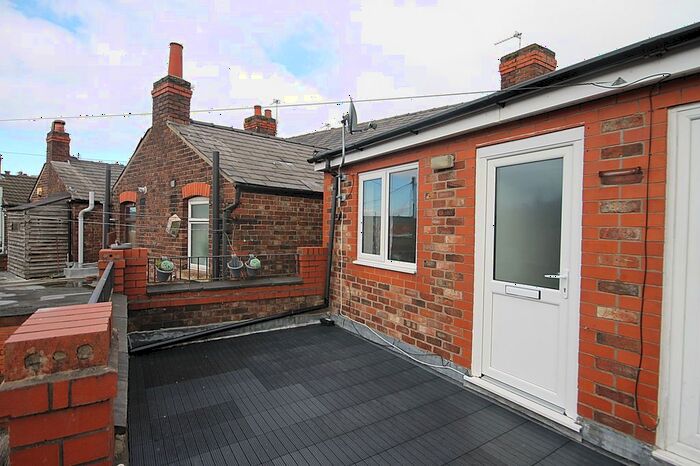 1 Bedroom Flat To Rent In Padgate Lane, Warrington, WA1