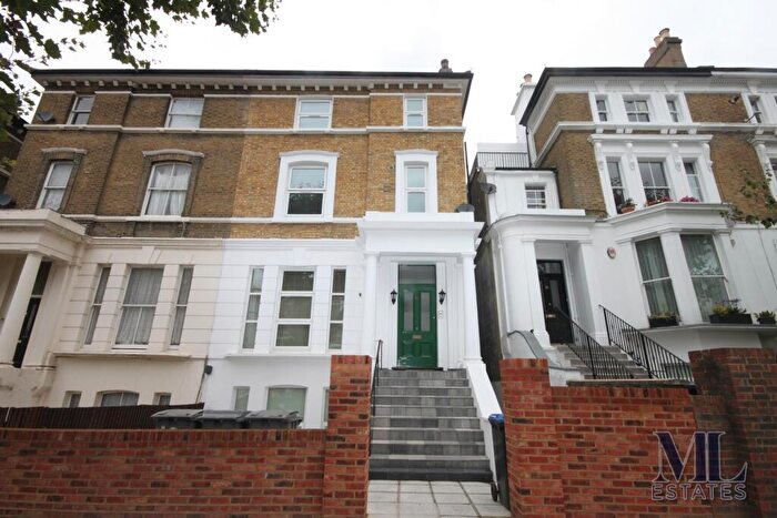 4 Bedroom Flat To Rent In Brondesbury Villas, Kilburn, NW6