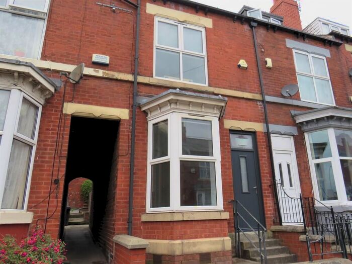 3 Bedroom Property To Rent In Vincent Road, Sheffield, S7