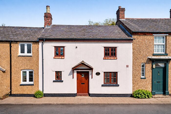 2 Bedroom Cottage For Sale In Welford Road, Creaton, Northampton, NN6