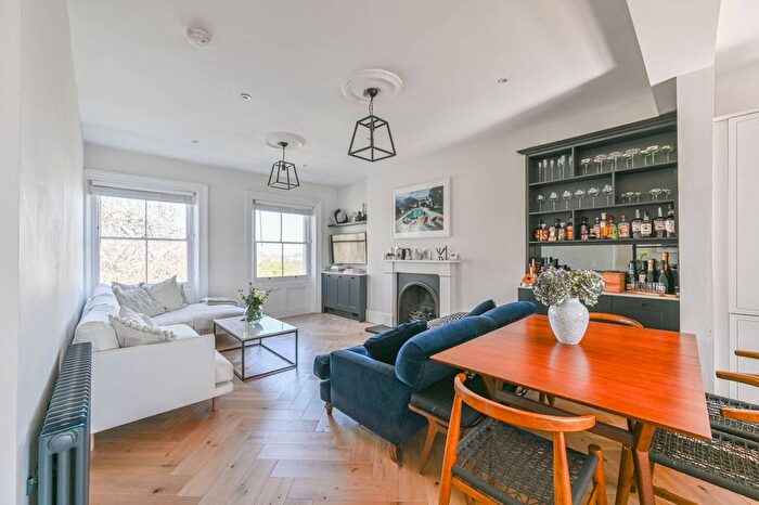 2 Bedroom Flat For Sale In Clapham Common South Side, Abbeville Village, London, SW4