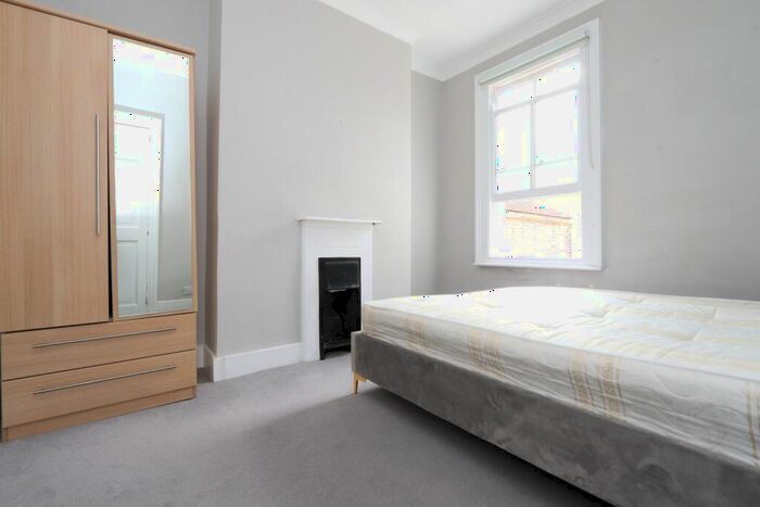 1 Bedroom House To Rent In Eric Street, London, E3
