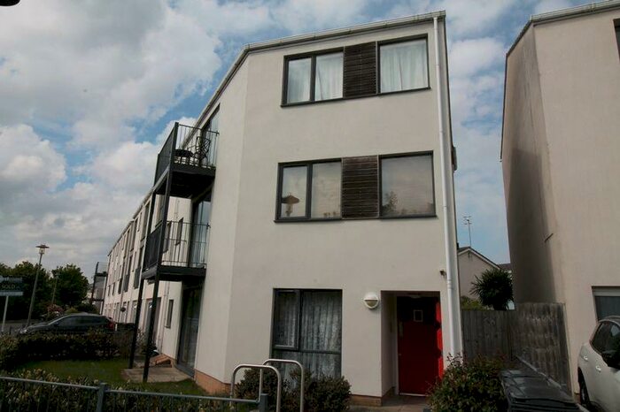 2 Bedroom Ground Flat To Rent In Pennant Place, Portishead, BS20