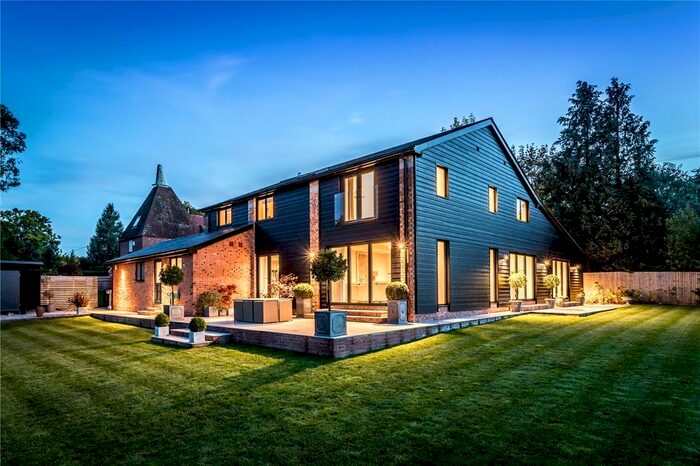 5 Bedroom Detached House For Sale In Horsmonden Road, Brenchley, Kent, TN12