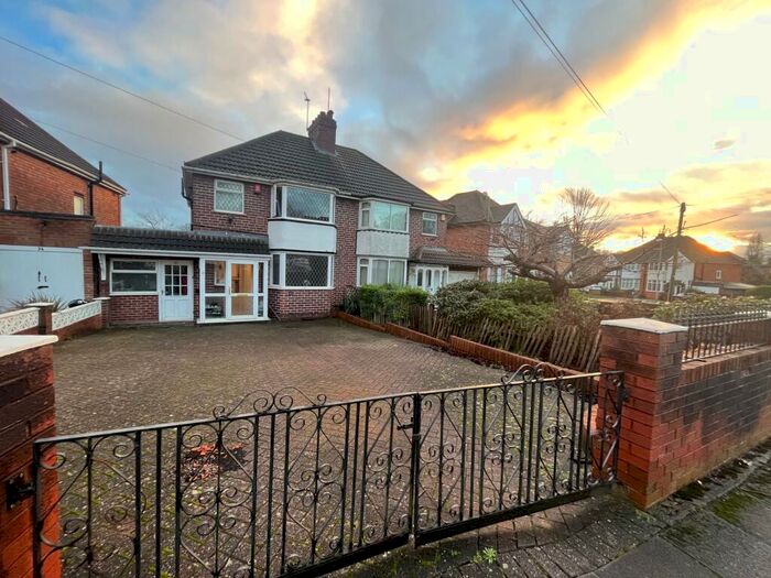 3 Bedroom House To Rent In Woodcote Road, Birmingham, B24