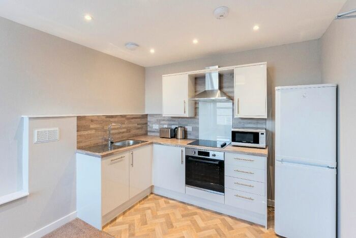 2 Bedroom Flat To Rent In Sloan Street, Leith, Edinburgh, EH6