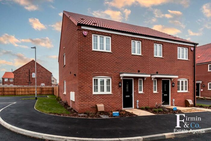 3 Bedroom Semi-Detached House To Rent In Headlands Close, Crowland, PE6