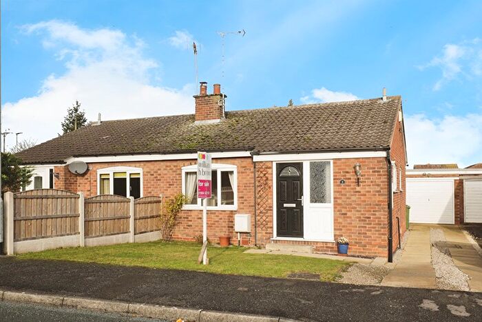 2 Bedroom Semi Detached Bungalow For Sale In Moorfield Drive, Wilberfoss, York, YO41