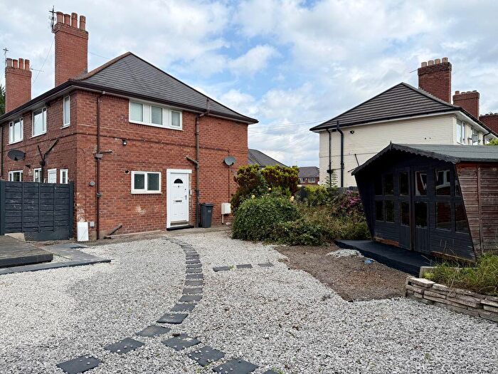 2 Bedroom Flat To Rent In Tranby Close, Wythenshawe, Manchester, M22