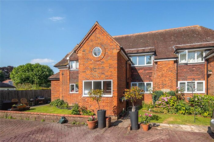 2 Bedroom Apartment For Sale In East Street, Lilley, Luton, Hertfordshire, LU2