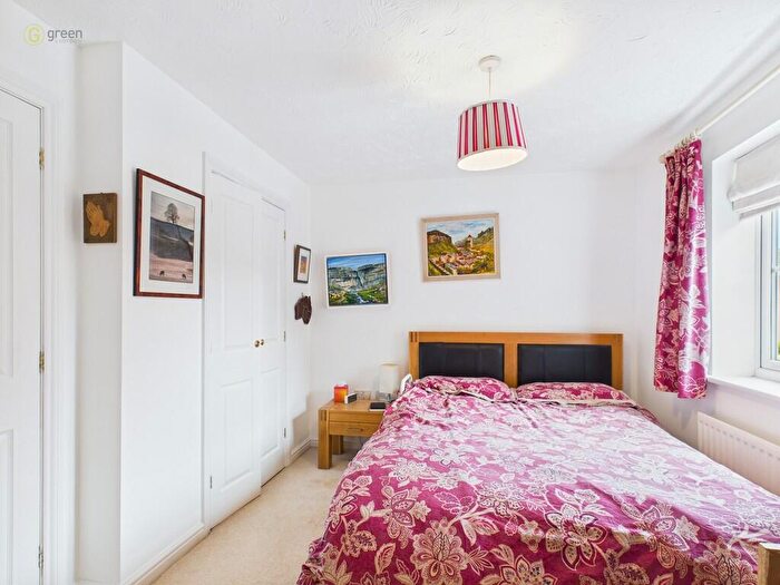 3 Bedroom Terraced House For Sale In Sowers Court, Four Oaks, B75