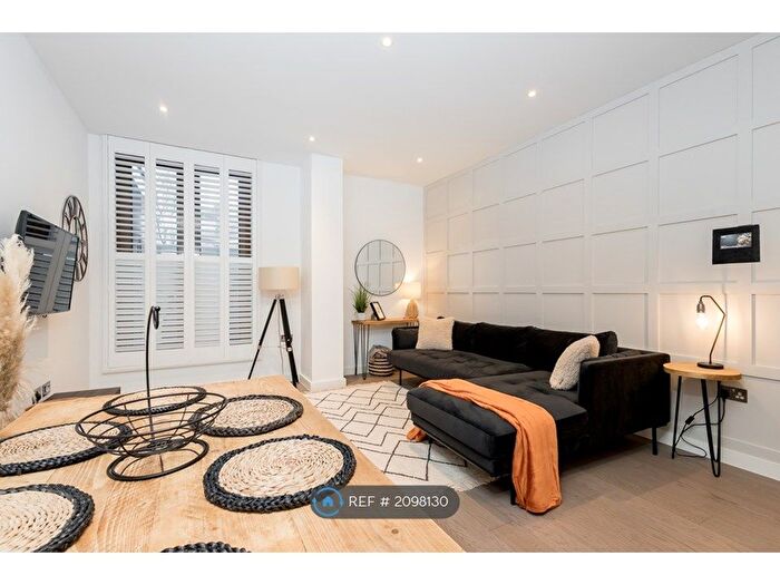 1 Bedroom Flat To Rent In Ziggurat House, St Albans, AL1