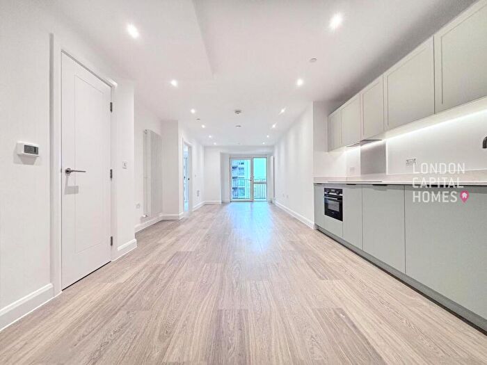 1 Bedroom Apartment To Rent In Ellipse House, Royal Eden Dock, London, E16