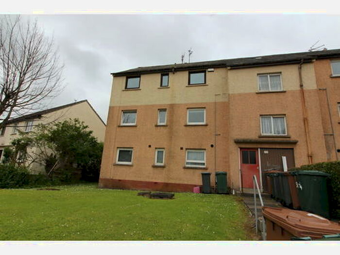 2 Bedroom Flat To Rent In St Katherines Crescent, Edinburgh, EH16
