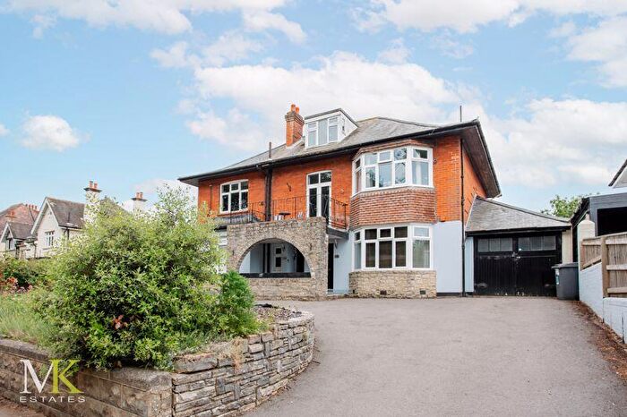 1 Bedroom Flat For Sale In Queens Park South Drive, Bournemouth, BH8